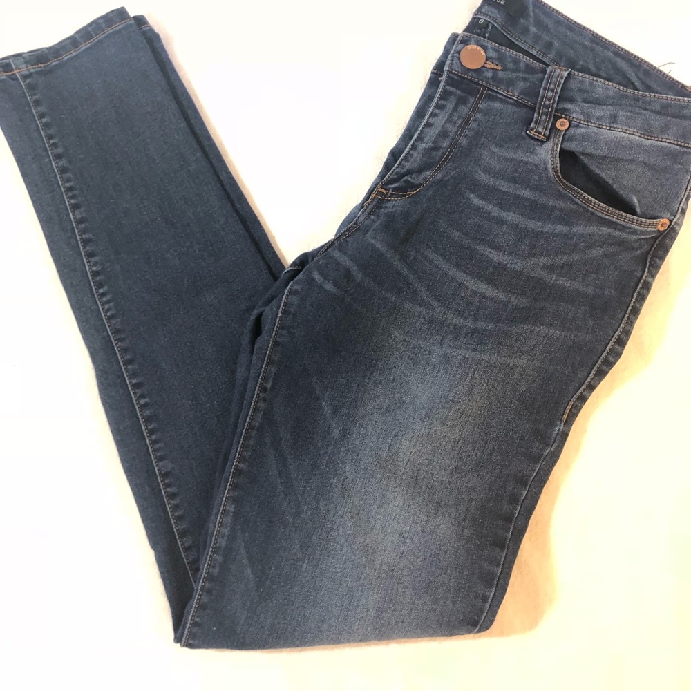 Stretchy skinny jeans